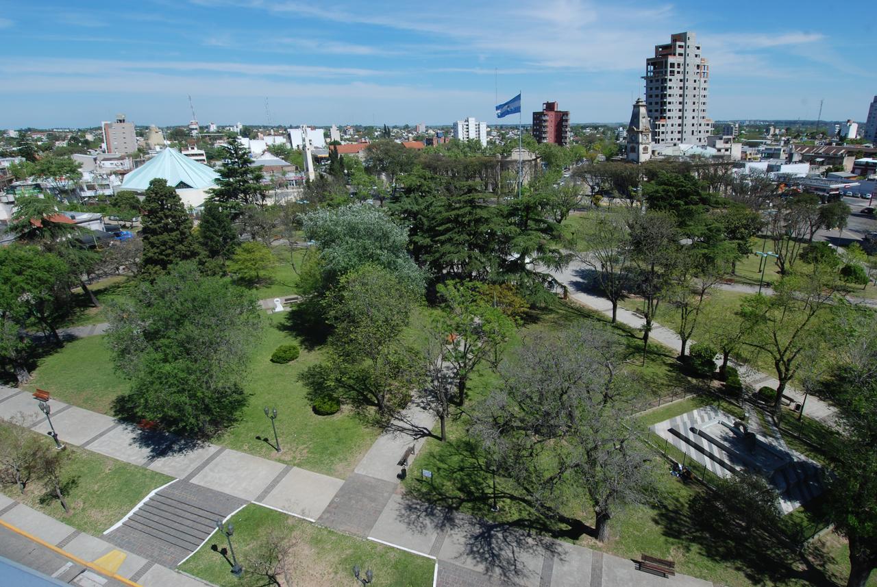 Plaza Suites Campana Exterior foto